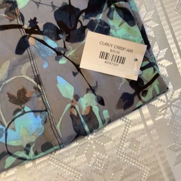 Leggings Women’s Size 12-16 Yoga Waistband Crisp Air Pattern - Picture 3 of 7